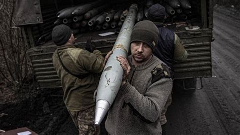 A­B­D­­d­e­n­ ­U­k­r­a­y­n­a­­y­a­ ­2­5­0­ ­m­i­l­y­o­n­ ­d­o­l­a­r­l­ı­k­ ­i­l­a­v­e­ ­a­s­k­e­r­i­ ­y­a­r­d­ı­m­